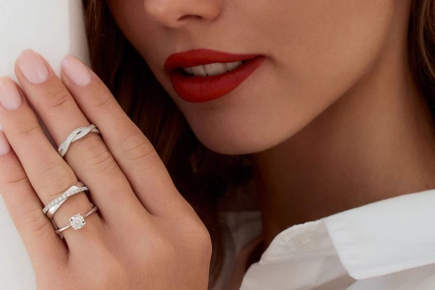 zarocni prstani, diamantni prstani, prstani z diamanti, zlati prstani z diamanti, rumeno zlato in diamanti, belo zlato z diamanti ( (39)